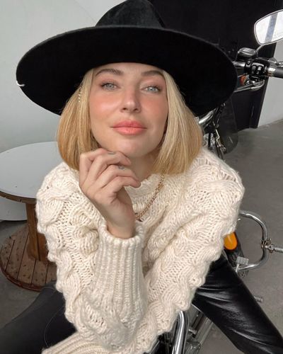 Burcu Esmersoy seksi ifşa fotoğrafı 148