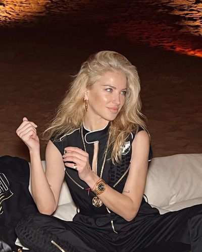 Burcu Esmersoy seksi ifşa fotoğrafı 151