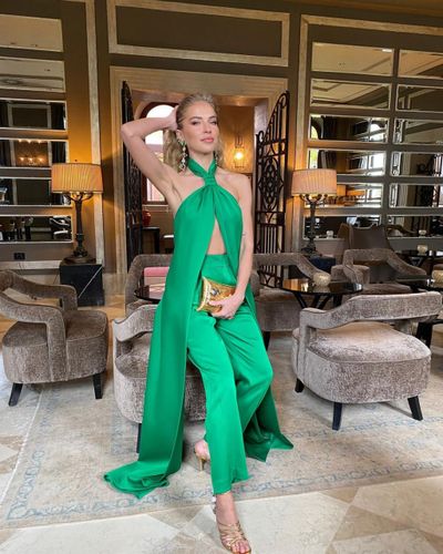 Burcu Esmersoy seksi ifşa fotoğrafı 152