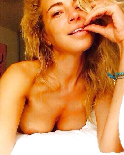 Burcu Esmersoy seksi ifşa fotoğrafı 62696