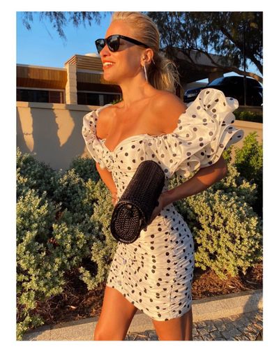 Burcu Esmersoy seksi ifşa fotoğrafı 276