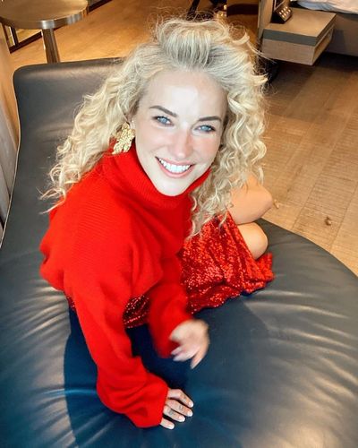 Burcu Esmersoy seksi ifşa fotoğrafı 312