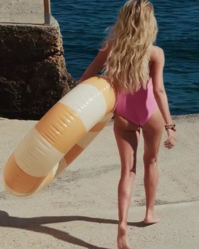 Burcu Esmersoy seksi ifşa fotoğrafı 420