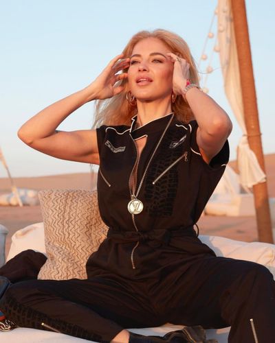 Burcu Esmersoy seksi ifşa fotoğrafı 94