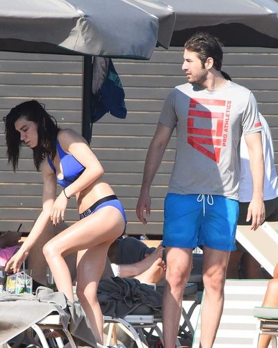 Burcu Kıratlı seksi ifşa fotoğrafı 119