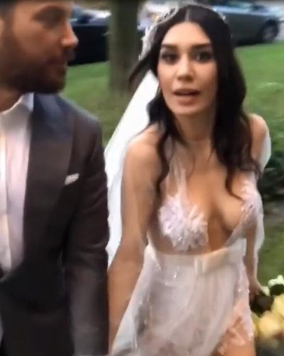 Burcu Kıratlı seksi ifşa fotoğrafı 147