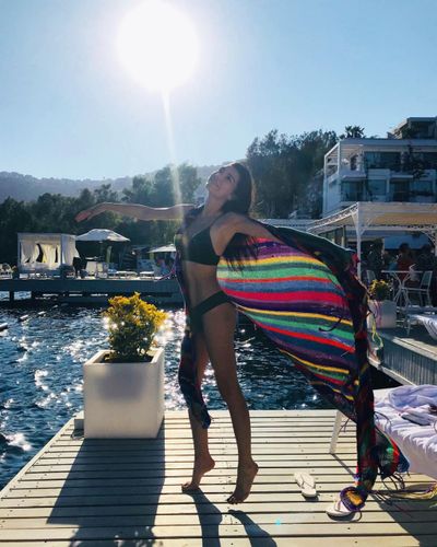 Burcu Kıratlı seksi ifşa fotoğrafı 171