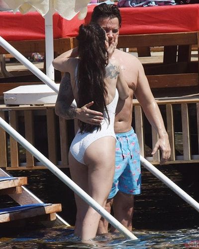 Burcu Kıratlı seksi ifşa fotoğrafı 175