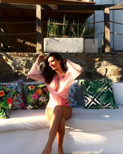 Burcu Kıratlı seksi ifşa fotoğrafı 190