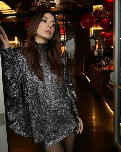 Burcu Kıratlı seksi ifşa fotoğrafı 200