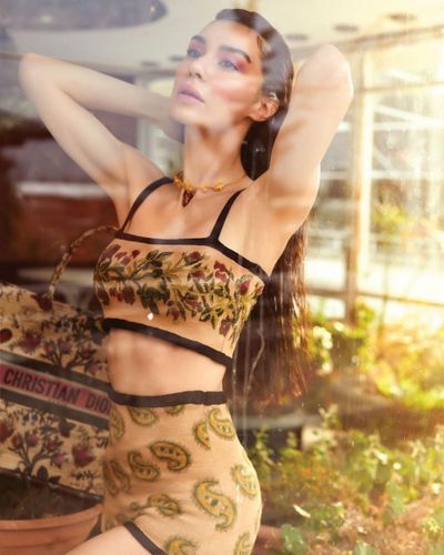 Burcu Kıratlı seksi ifşa fotoğrafı 36