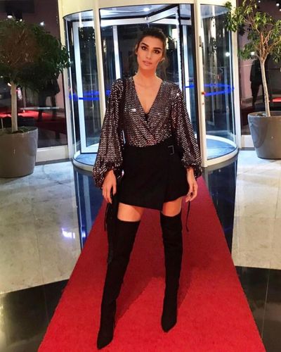 Burcu Kıratlı seksi ifşa fotoğrafı 51