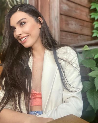 Burcu Kıratlı seksi ifşa fotoğrafı 60