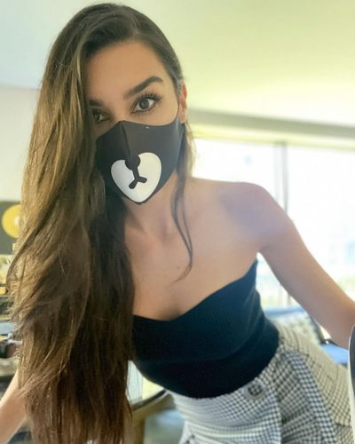 Burcu Kıratlı seksi ifşa fotoğrafı 65