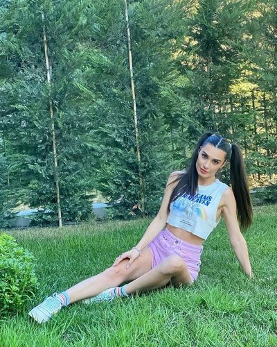 Burcu Kıratlı seksi ifşa fotoğrafı 70