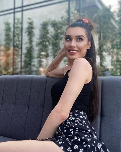 Burcu Kıratlı seksi ifşa fotoğrafı 95