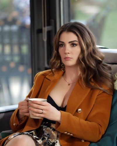 Burcu Özberk seksi ifşa fotoğrafı 92956