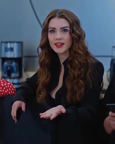 Burcu Özberk seksi ifşa fotoğrafı 92947