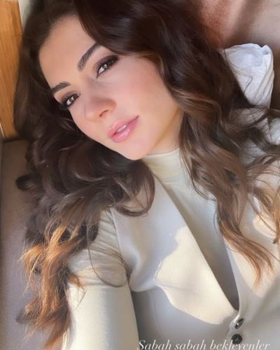 Burcu Özberk seksi ifşa fotoğrafı 92931