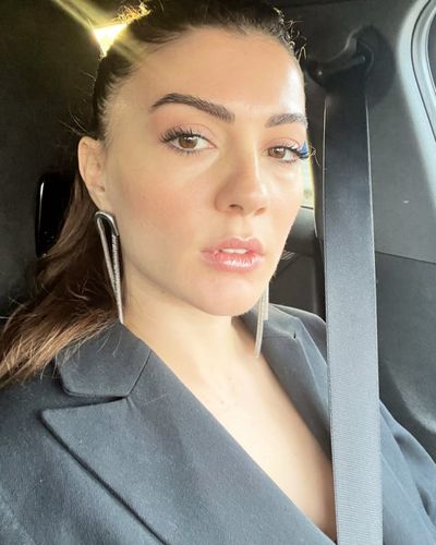 Burcu Özberk seksi ifşa fotoğrafı 92912