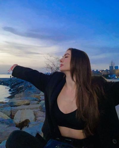 Burcu Özberk seksi ifşa fotoğrafı 92904