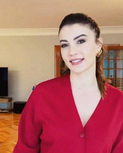 Burcu Özberk seksi ifşa fotoğrafı 92901