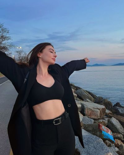 Burcu Özberk seksi ifşa fotoğrafı 92882