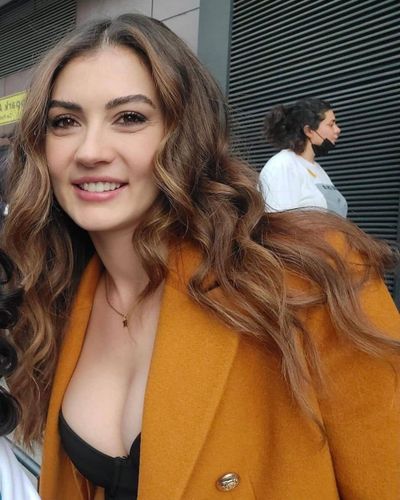 Burcu Özberk seksi ifşa fotoğrafı 92831