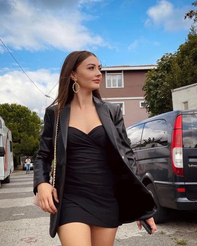 Burcu Özberk seksi ifşa fotoğrafı 92830
