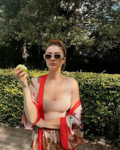 Burcu Özberk seksi ifşa fotoğrafı 92718