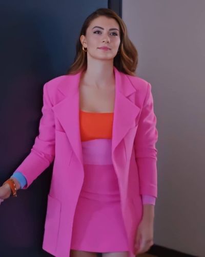 Burcu Özberk seksi ifşa fotoğrafı 92711