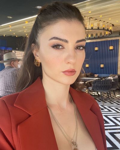 Burcu Özberk seksi ifşa fotoğrafı 92680
