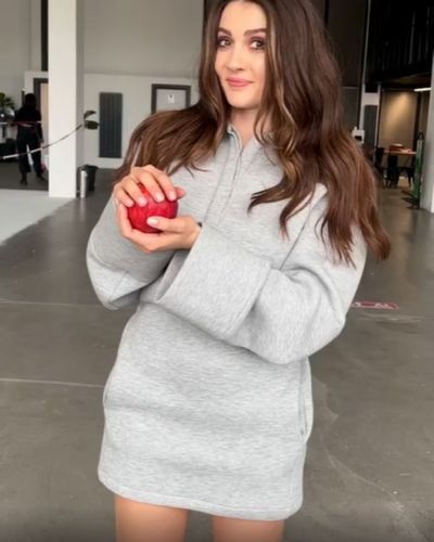 Burcu Özberk seksi ifşa fotoğrafı 92644