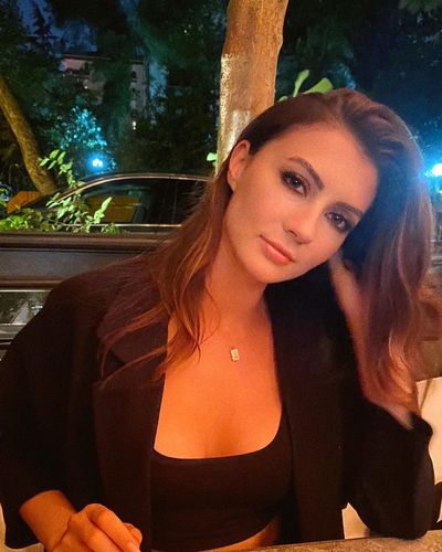 Burcu Özberk seksi ifşa fotoğrafı 92643