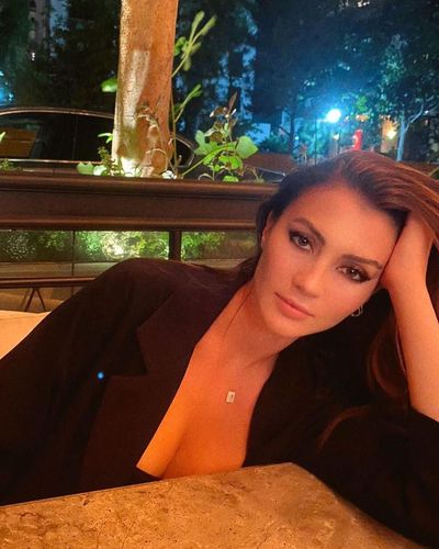 Burcu Özberk seksi ifşa fotoğrafı 92640