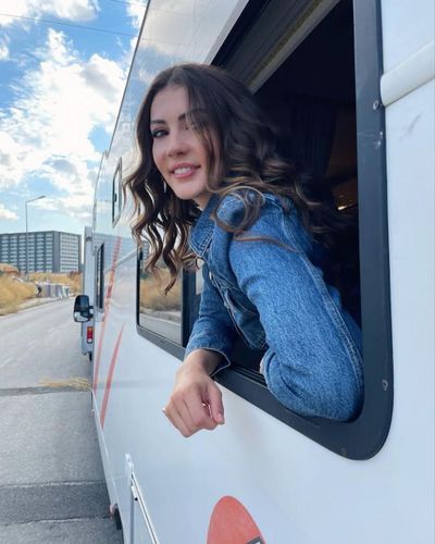 Burcu Özberk seksi ifşa fotoğrafı 92639