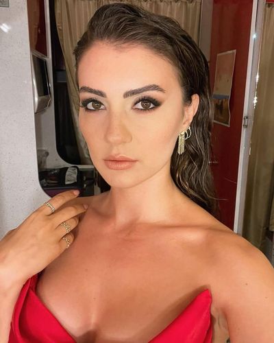 Burcu Özberk seksi ifşa fotoğrafı 92614