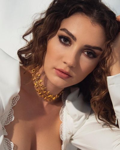 Burcu Özberk seksi ifşa fotoğrafı 92601