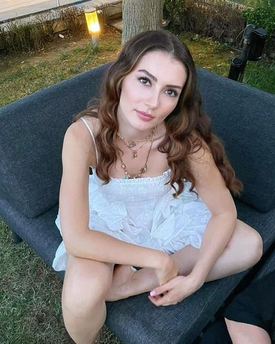 Burcu Özberk seksi ifşa fotoğrafı 92577