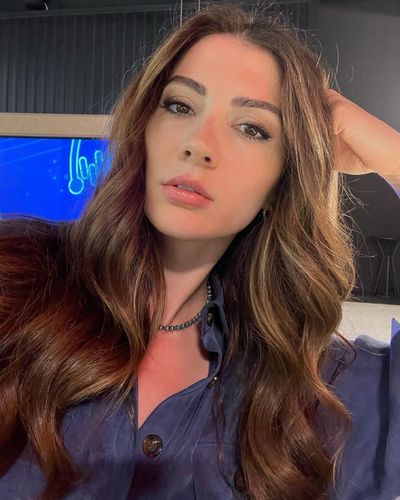 Burcu Özberk seksi ifşa fotoğrafı 92570