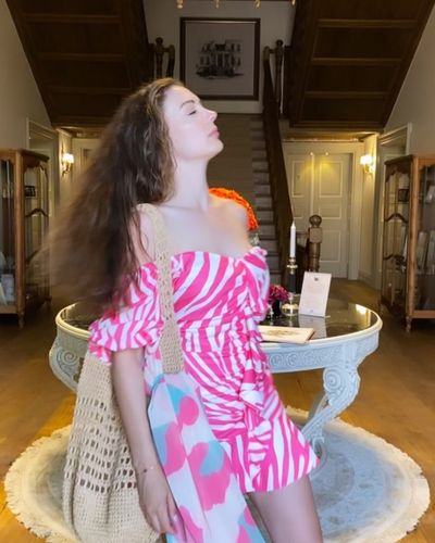 Burcu Özberk seksi ifşa fotoğrafı 92554