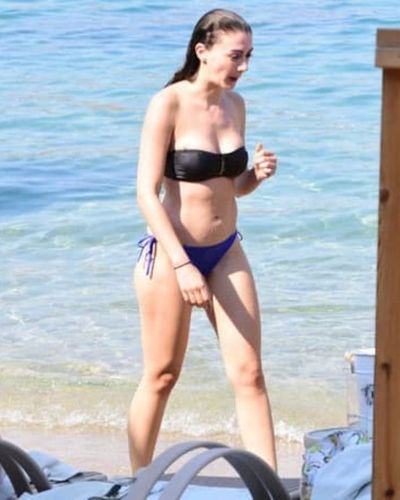 Burcu Özberk seksi ifşa fotoğrafı 92501