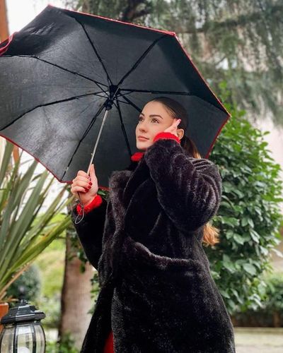 Burcu Özberk seksi ifşa fotoğrafı 92490