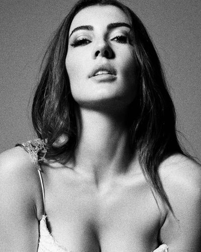 Burcu Özberk seksi ifşa fotoğrafı 92469
