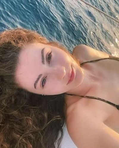 Burcu Özberk seksi ifşa fotoğrafı 92451