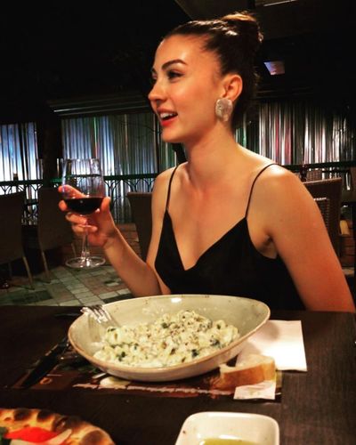Burcu Özberk seksi ifşa fotoğrafı 92435