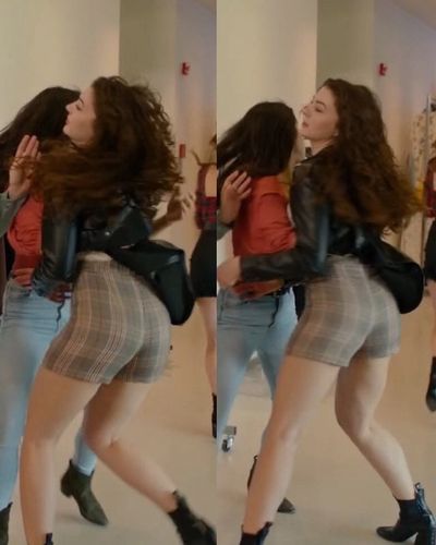 Burcu Özberk seksi ifşa fotoğrafı 92407