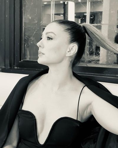 Burcu Özberk seksi ifşa fotoğrafı 1801