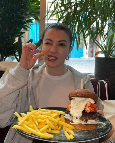 Burcu Özberk seksi ifşa fotoğrafı 1826