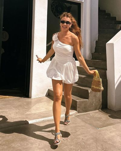 Burcu Özberk seksi ifşa fotoğrafı 9